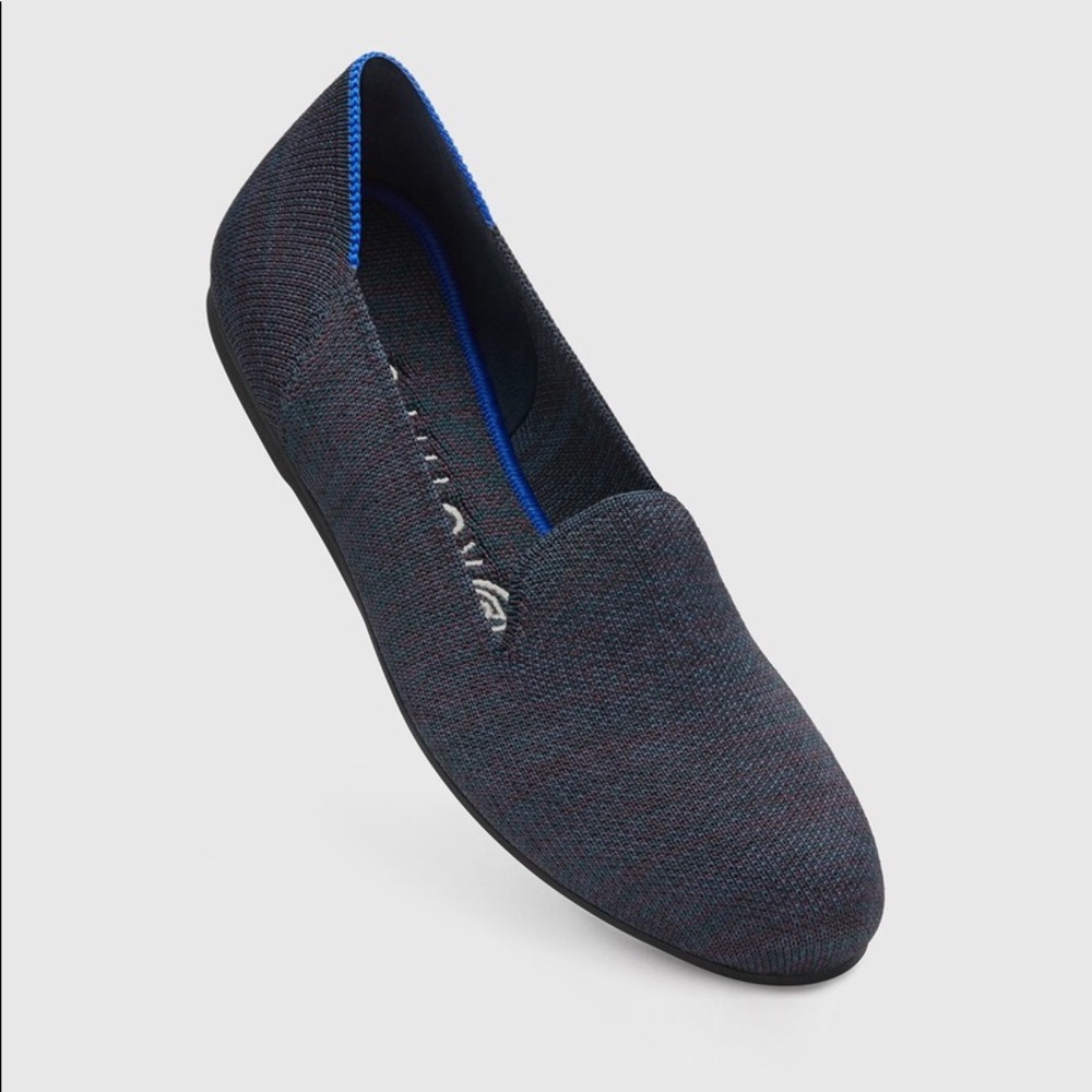 RETIRED RARE Rothy’s Navy heather loafer size 8